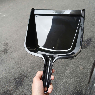 Xẻng hót rác cán ngắn Nakaya - Màu đen - Hàng nội địa Nhật Bản nhập khẩu chính hãng